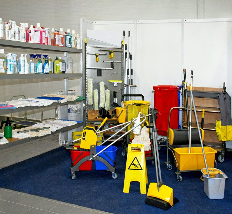 Professional cleaning equipment and tools